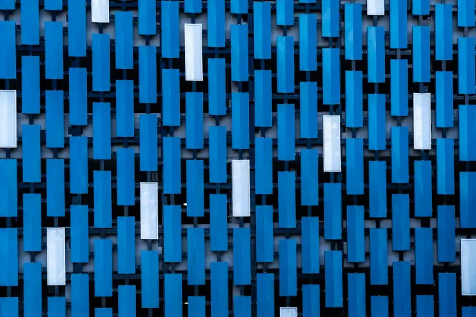 a wall made of blue and white squares